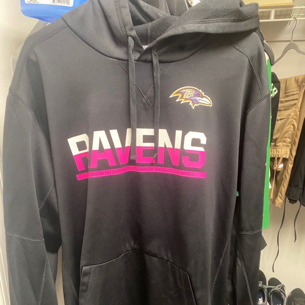 Men’s Nike Ravens breast cancer sweatshirt